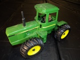 1/16 John Deere 4wd Tractor