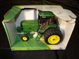 1/16 John Deere 7800 2wd w/ Duals, Collectors Edition