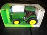 1/16 John Deere 8300 MFWD