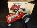 1/16 Ford 901 Toy Farmer