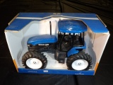 1/16 New Holland TV140 Versatile, ERTL