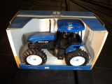 1/16 New Holland TV140 Versatile, ERTL