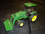 1/16 John Deere 2755 Cab & Loader