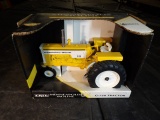 1/16 Minneapolis Moline G750 Narrow Front
