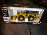 1/50 Cat 994F Wheel Loader, High Detail