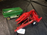 John Deere Barge Wagon & IH Picker
