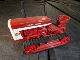 1/16 International 340 Crawler