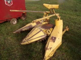 New Holland 824 Corn Head