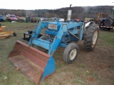 Ford 4000 Gas Tractor w/ Loader, 13.6-38 Tires, 2689 Hours, 8 Speed Transmi