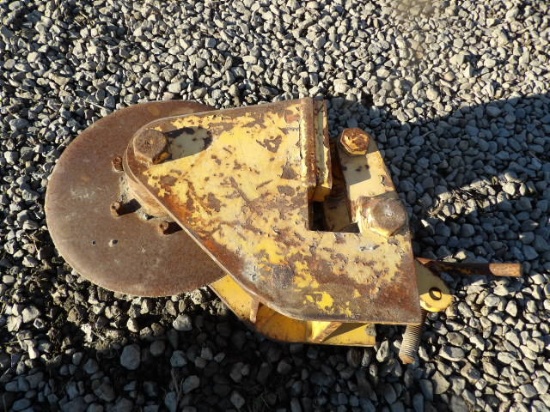 16" Clamp On Asphalt Cutter