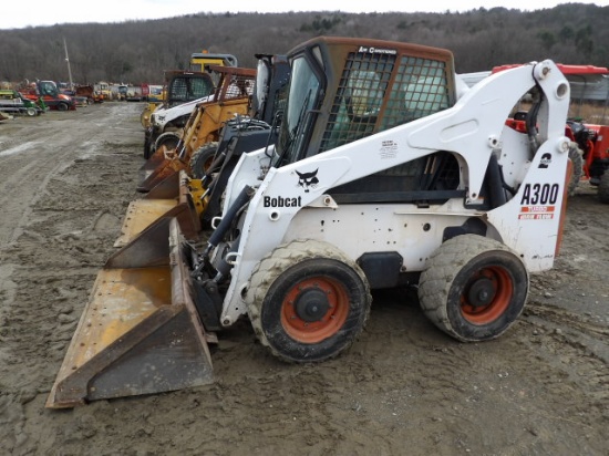 Bobcat A300 GOLD PACKAGE Skid Steer, Cab w/ Heat & AC, 2 Speed, Pre-Emissio