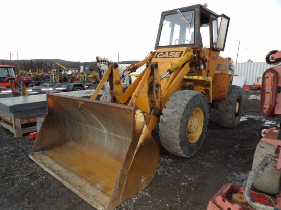 Case W20 Wheel Loader, EROPS, GP Bucket, Case 504 6 Cylinder Diesel Engine,