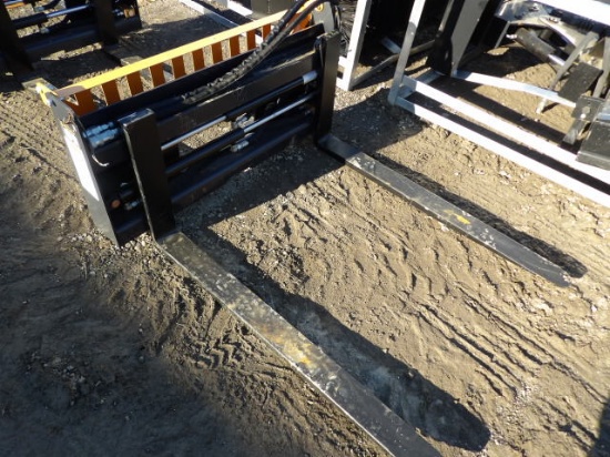Wolverine PFA-11-3300G Hydraulic Shift SSL Pallet Forks