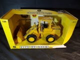 John Deere Wheel Loader, 1/32 Scale ERTL