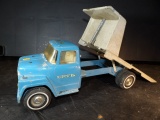 Ertl Tiltbed Truck