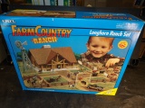 ERTL Farm & Ranch Longhorn Farm Set, 121 Pieces, NIB