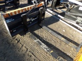 Wolverine PFA-11-3300G Hydraulic Shift SSL Pallet Forks