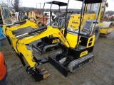 AGT QH12 Mini Excavator w/ Thumb, Yellow, Briggs & Stratton Gas Engine, Unu
