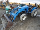 New Holland TC35D 4wd Compact Tractor w/ 17LA Loader, R 4 Tires, Hydro, 1 R