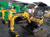 Diggit EM15 Mini Excavator, OROPS, Briggs & Stratton Gas Engine, Aux Hydrau
