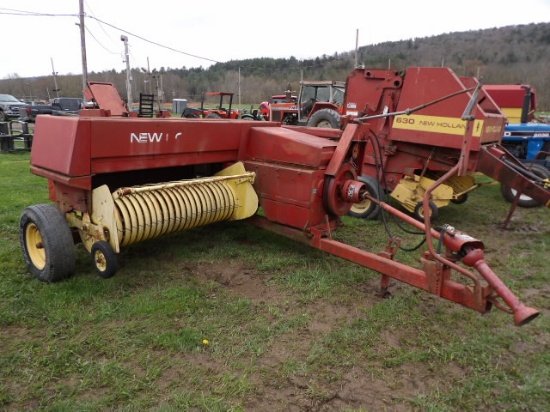 New Holland 315 Square Baler w/ 70 Thrower