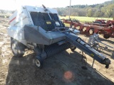 New Idea 484 Round Baler w/ Controls