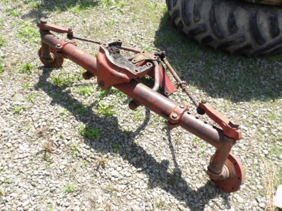 International Adjustable Wide Front End w/ 8 Bolt Hubs, Not Welded Up Like