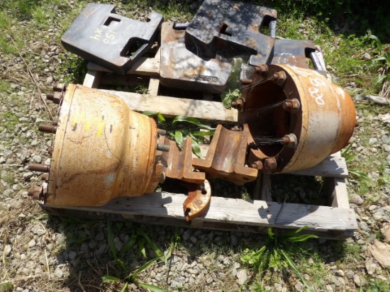 Ford 8730 10 Bolt Dual Hubs, One Wedge Is Broke