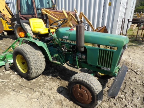 John Deere 650 2wd Compact Tractor, Diesel, 3pt & Pto, New Clutch, Pressure