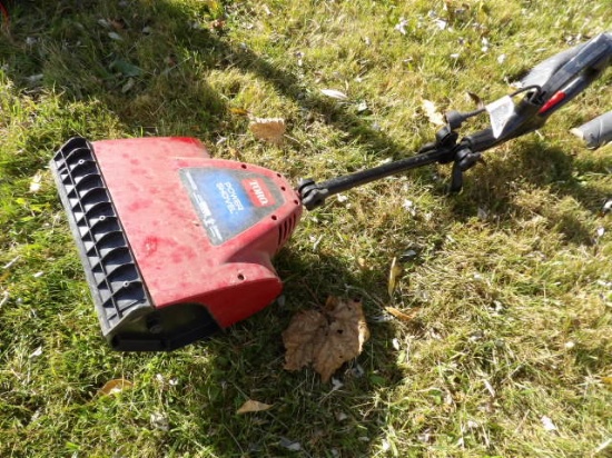 Toro Power Shovel