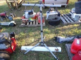 Work Light On Stand & 4' Shop Light