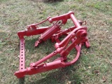 International 2pt Fast Hitch w/ Drawbar