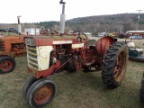 Farmall 340 Antique Tractor, Narrow Front, Fast Hitch, Fenders, Remotes, Ru