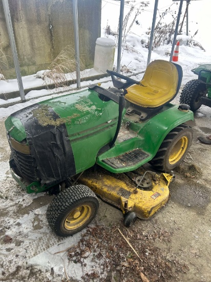 John Deere GT235 Riding Mower, Gas Powered, Hydro, Runs & Works