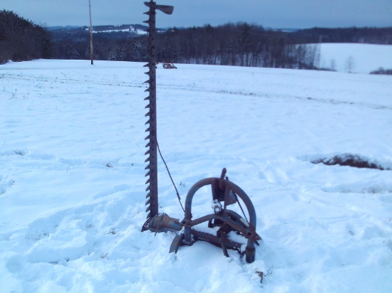 Ford 501 3pt Sicklebar Mower, 7' Bar