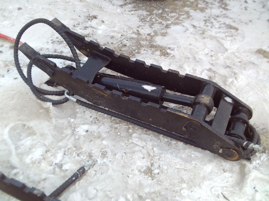 New Hydraulic Thumb, 30" Grabbing Area, 10" Wide