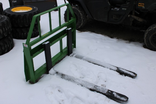 Kivel 3500 LB Capacity Pallet Forks, John Deere Style Quick Attach