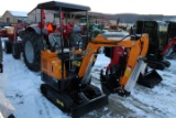 Future FT15 Mini Excavator, Gas, Thumb