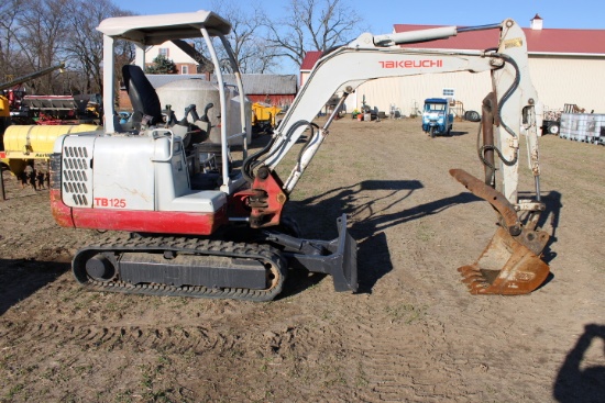 Takeuchi TB125 Mini Excavator, OROPS, Diesel Engine, Hydraulic Thumb, Good