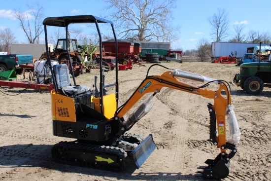 New Future FT13 Mini Excavator, Mechanical Thumb, Gas Powered