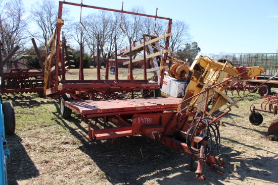New Holland 1003 Stackliner Pull Type Bale Wagon