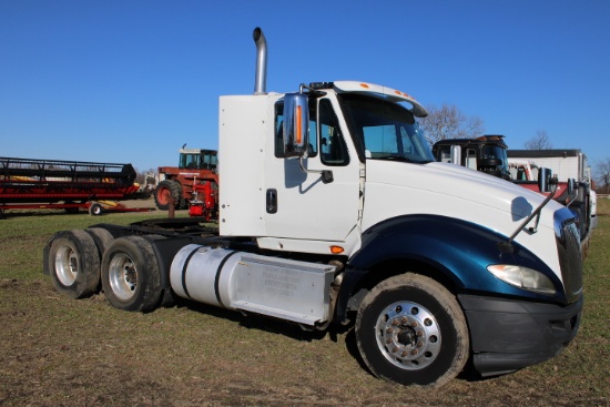 2015 International Pro Star Semi, Day Cab, Automatic Transmission That Has