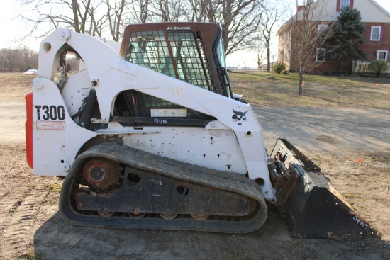 Bobcat T300 Track Skid Steer CTL, EROPS w/ Heat & AC, Power Bobtach, New OE
