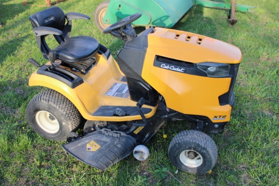 Cub Cadet XT2 42" Riding Mower, Did Not Drive In Line, Condition Unknown