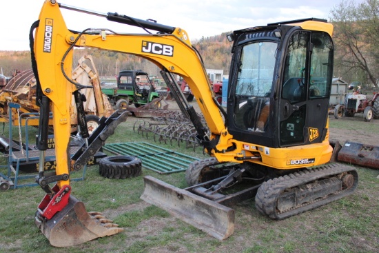 JCB 8035ZTS Mini Excavator, Cab w/ Heat & AC, Hydraulic Thumb, Backfill Bla