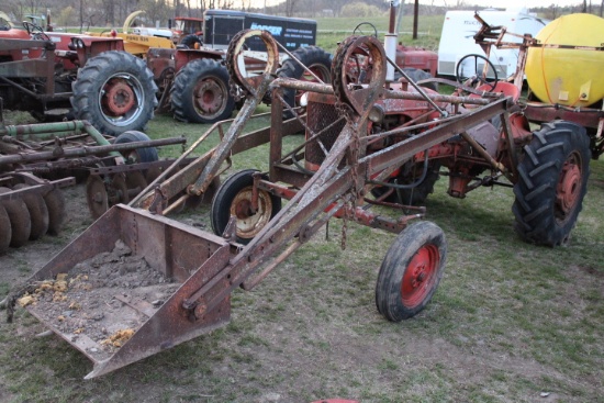 Allis Chalmers CA Antique Tractor w/ Loader, Spare Set Of Fenders, Hasn't R