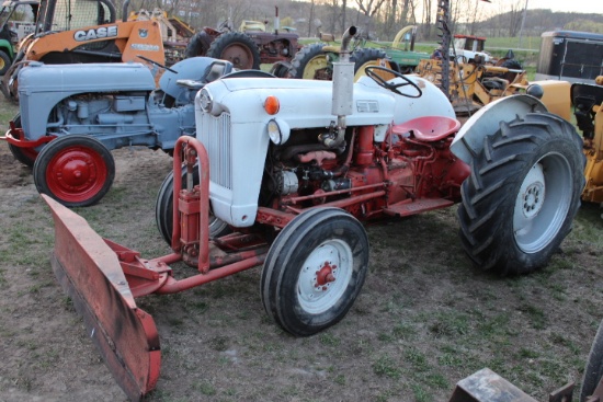 Ford 800 Antique Tractor w/ Front Blade, Gas, 5 Speed, Sicklebar Mower On B