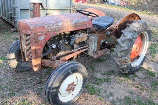 Ferguson TO-20 Antique Tractor, Not Running AS-iS