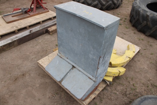 Hog Feeder