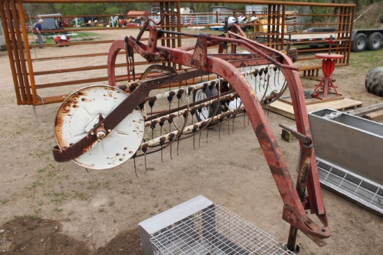 International 14 Hay Rake